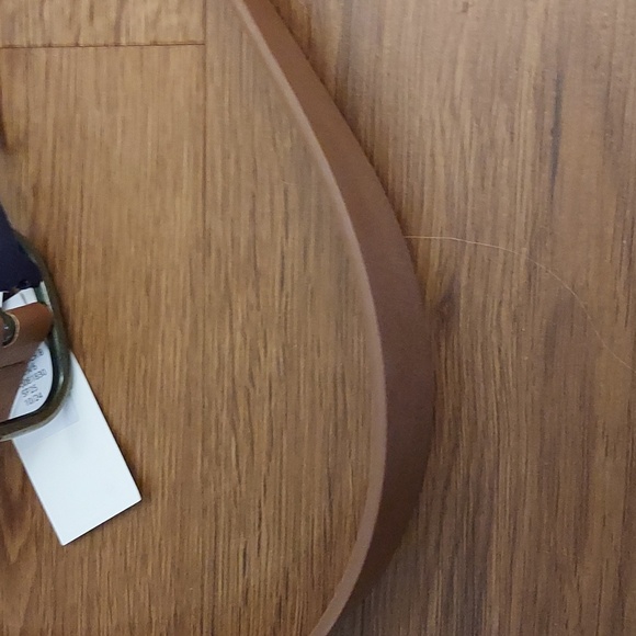 GAP Tan Leather Belt with Metal Buckle - Picture 3 of 7